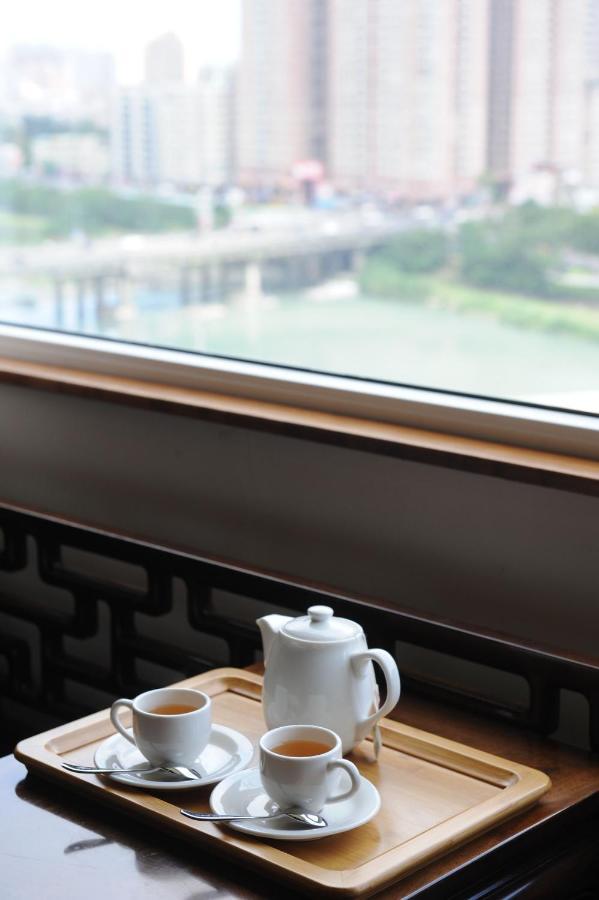 Beautiful Hotel Taipei Синдиан-Сити Экстерьер фото