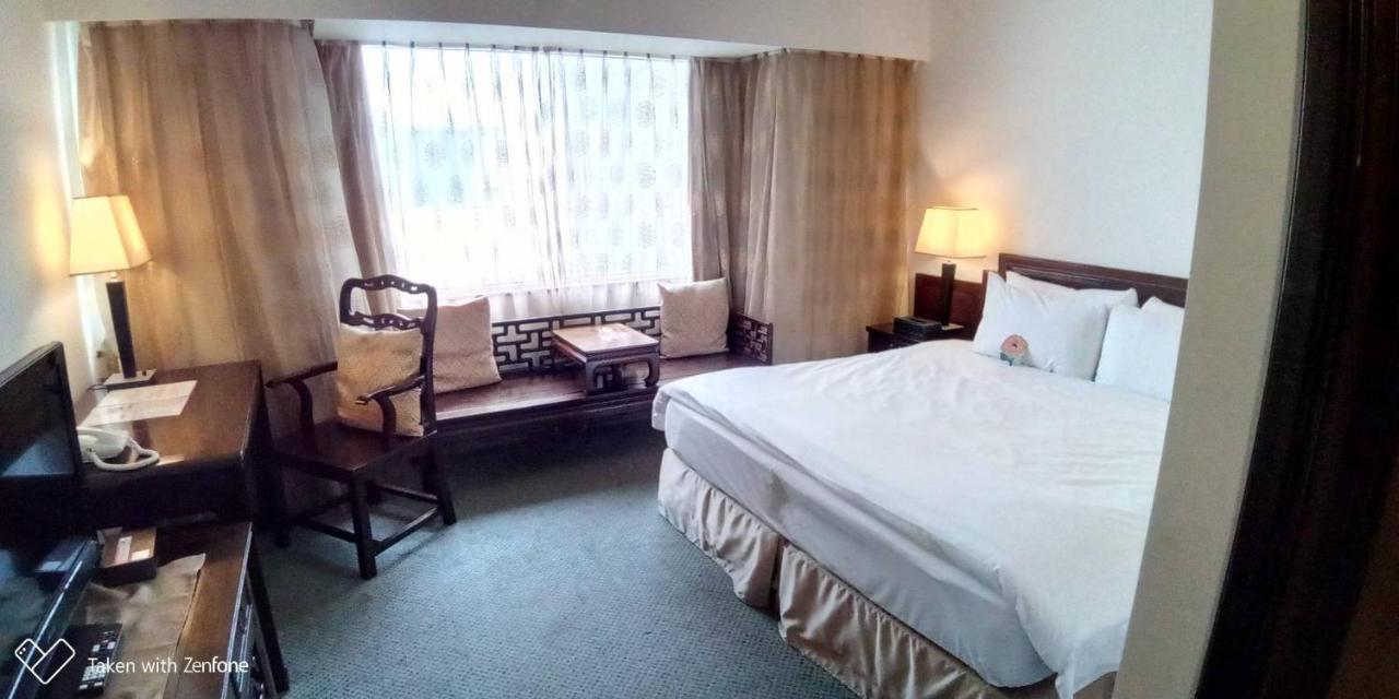 Beautiful Hotel Taipei Синдиан-Сити Экстерьер фото