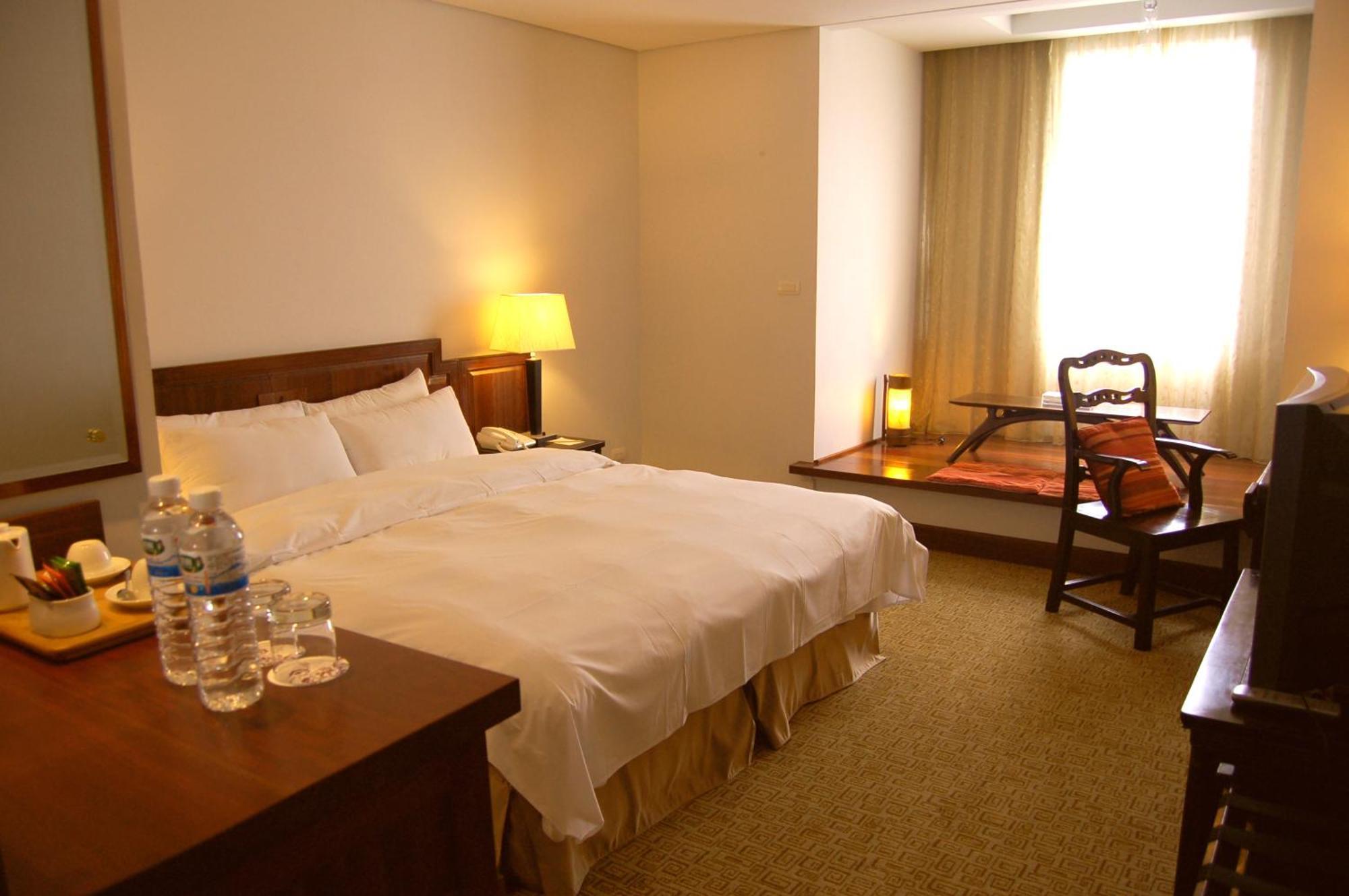 Beautiful Hotel Taipei Синдиан-Сити Экстерьер фото