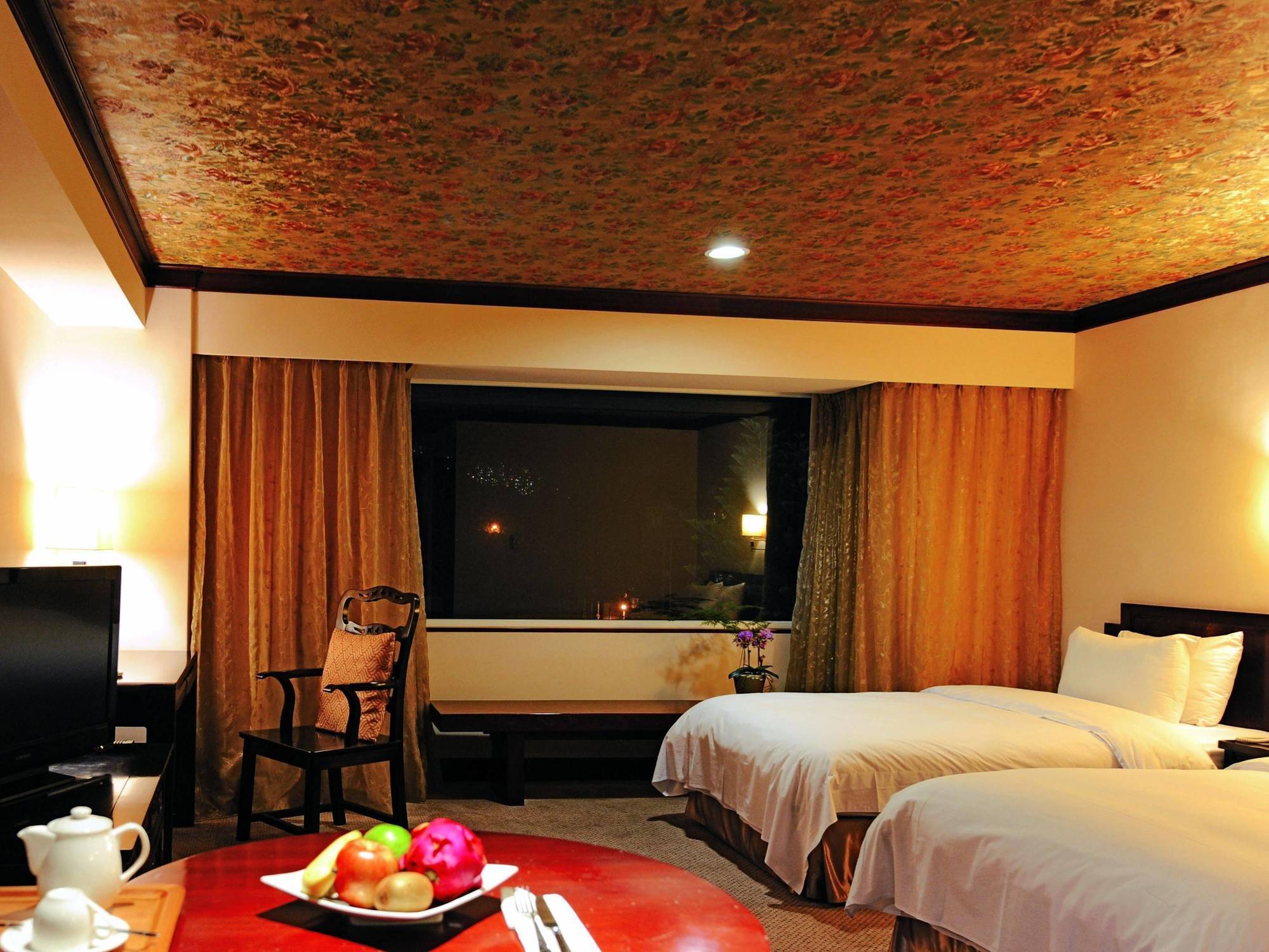 Beautiful Hotel Taipei Синдиан-Сити Экстерьер фото